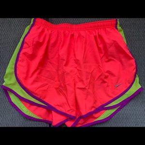 Nike Dri-Fit Tempo Shorts - M - Neon